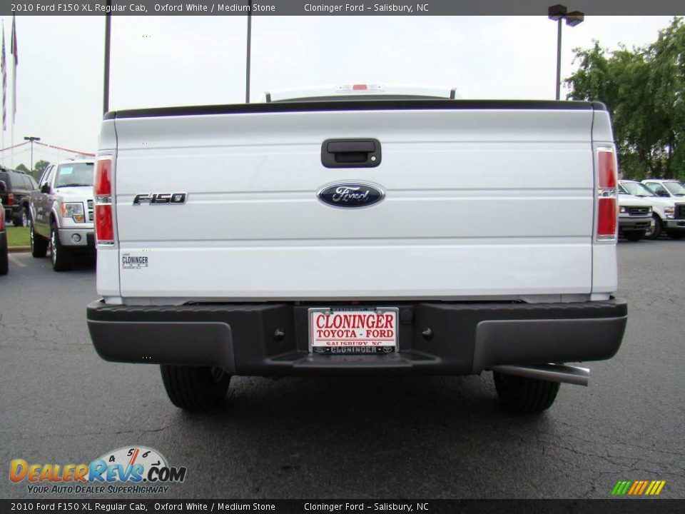 2010 Ford F150 XL Regular Cab Oxford White / Medium Stone Photo #4