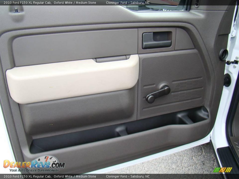 2010 Ford F150 XL Regular Cab Oxford White / Medium Stone Photo #14