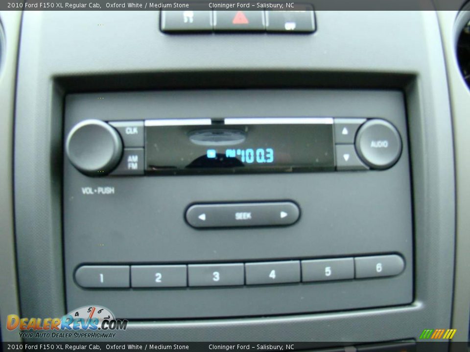 2010 Ford F150 XL Regular Cab Oxford White / Medium Stone Photo #18