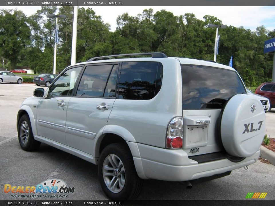 2005 Suzuki XL7 LX White Pearl / Beige Photo #5