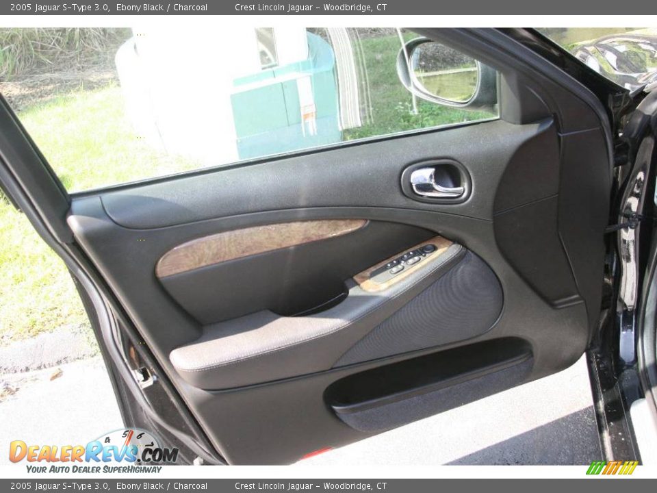 2005 Jaguar S-Type 3.0 Ebony Black / Charcoal Photo #11