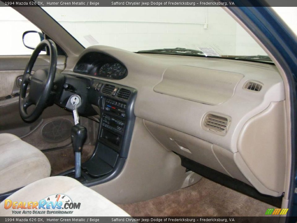 1994 Mazda 626 DX Hunter Green Metallic / Beige Photo #16