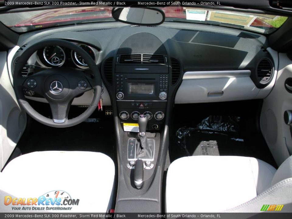 2009 Mercedes-Benz SLK 300 Roadster Storm Red Metallic / Black Photo #20