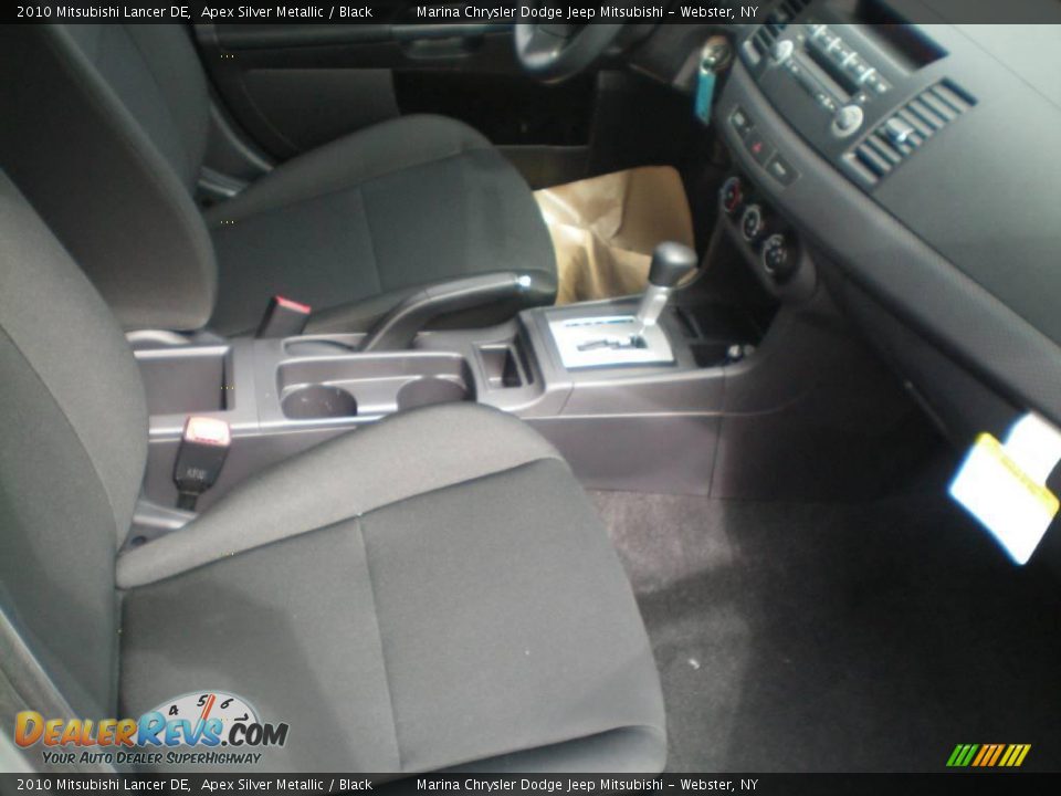 2010 Mitsubishi Lancer DE Apex Silver Metallic / Black Photo #22