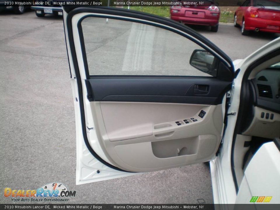 2010 Mitsubishi Lancer DE Wicked White Metallic / Beige Photo #15