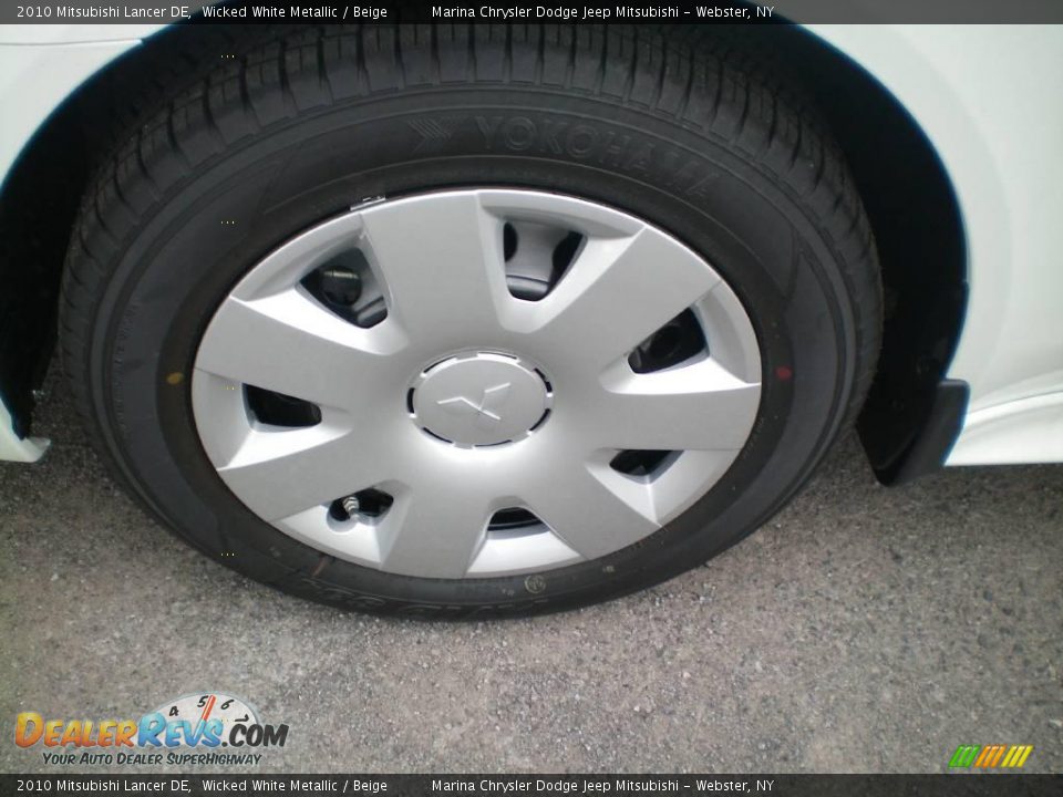 2010 Mitsubishi Lancer DE Wicked White Metallic / Beige Photo #23