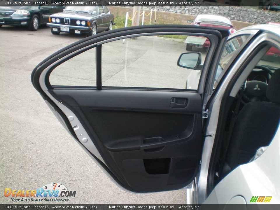 2010 Mitsubishi Lancer ES Apex Silver Metallic / Black Photo #17