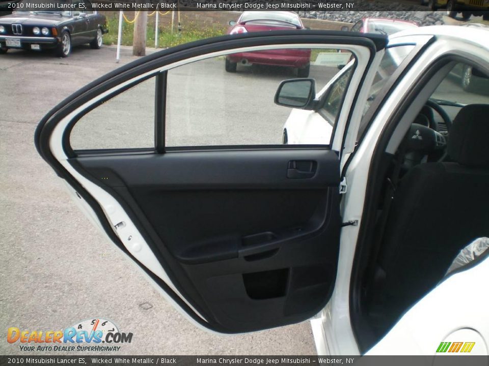 2010 Mitsubishi Lancer ES Wicked White Metallic / Black Photo #16