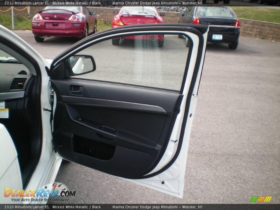2010 Mitsubishi Lancer ES Wicked White Metallic / Black Photo #21
