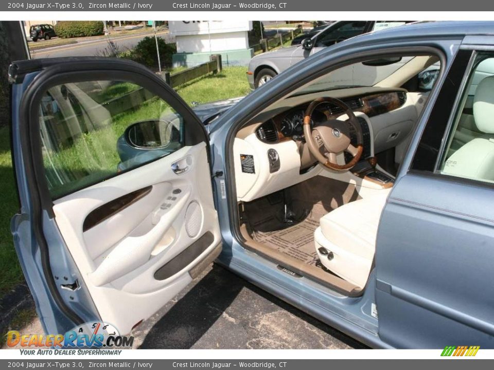2004 Jaguar X-Type 3.0 Zircon Metallic / Ivory Photo #10