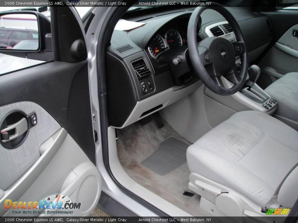 2006 Chevrolet Equinox LS AWD Galaxy Silver Metallic / Light Gray Photo #10