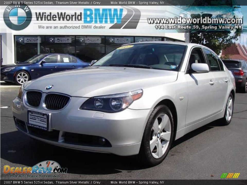 2007 BMW 5 Series 525xi Sedan Titanium Silver Metallic / Grey Photo #1