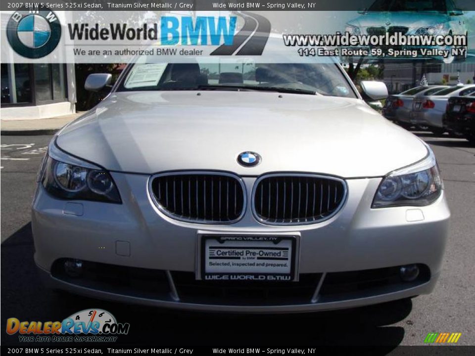2007 BMW 5 Series 525xi Sedan Titanium Silver Metallic / Grey Photo #2