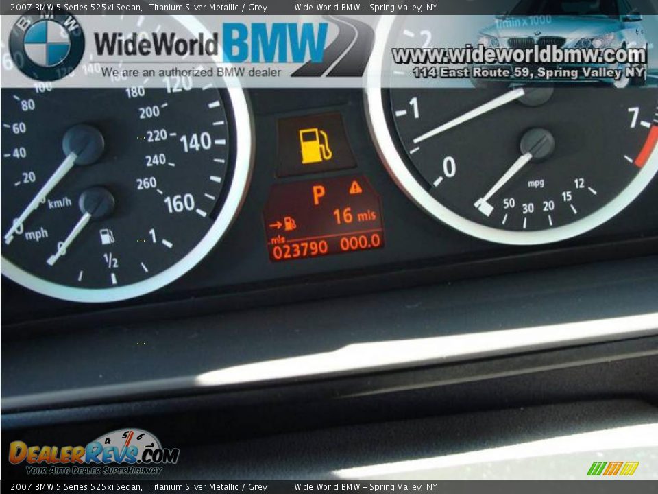 2007 BMW 5 Series 525xi Sedan Titanium Silver Metallic / Grey Photo #15