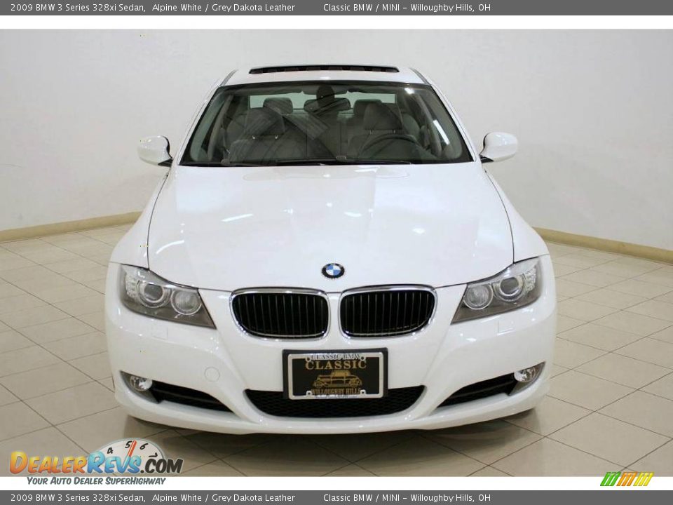 2009 BMW 3 Series 328xi Sedan Alpine White / Grey Dakota Leather Photo #2