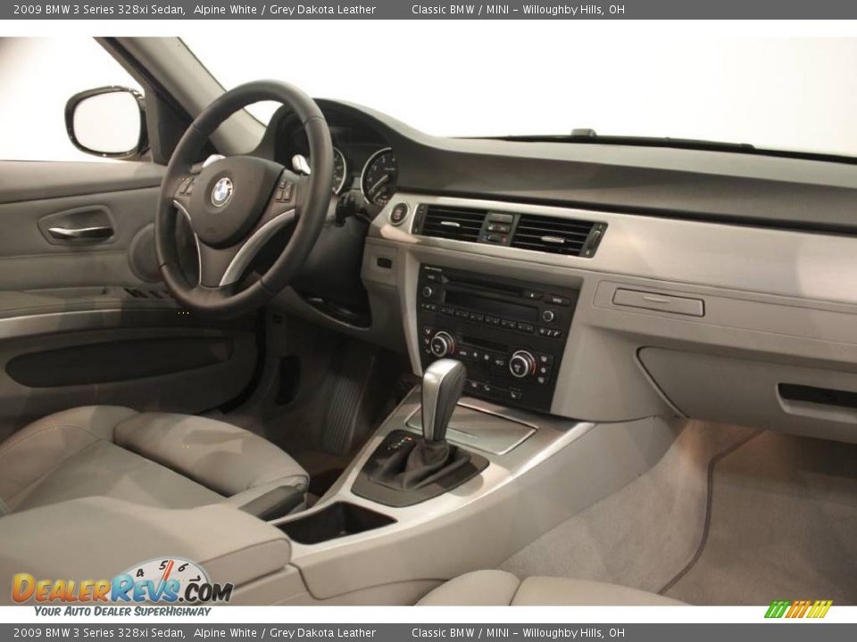 2009 BMW 3 Series 328xi Sedan Alpine White / Grey Dakota Leather Photo #18