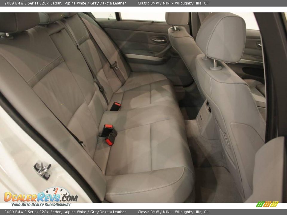 2009 BMW 3 Series 328xi Sedan Alpine White / Grey Dakota Leather Photo #20