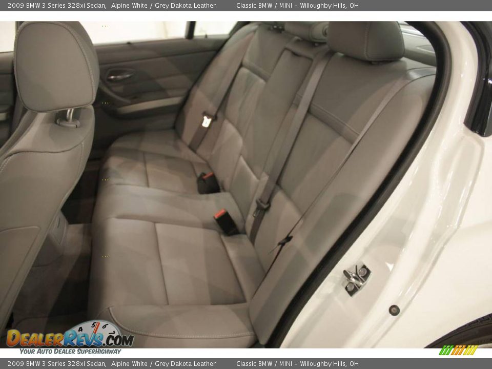 2009 BMW 3 Series 328xi Sedan Alpine White / Grey Dakota Leather Photo #21