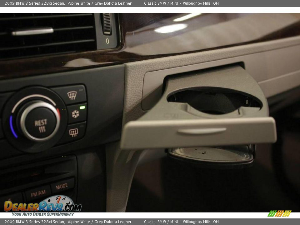 2009 BMW 3 Series 328xi Sedan Alpine White / Grey Dakota Leather Photo #18