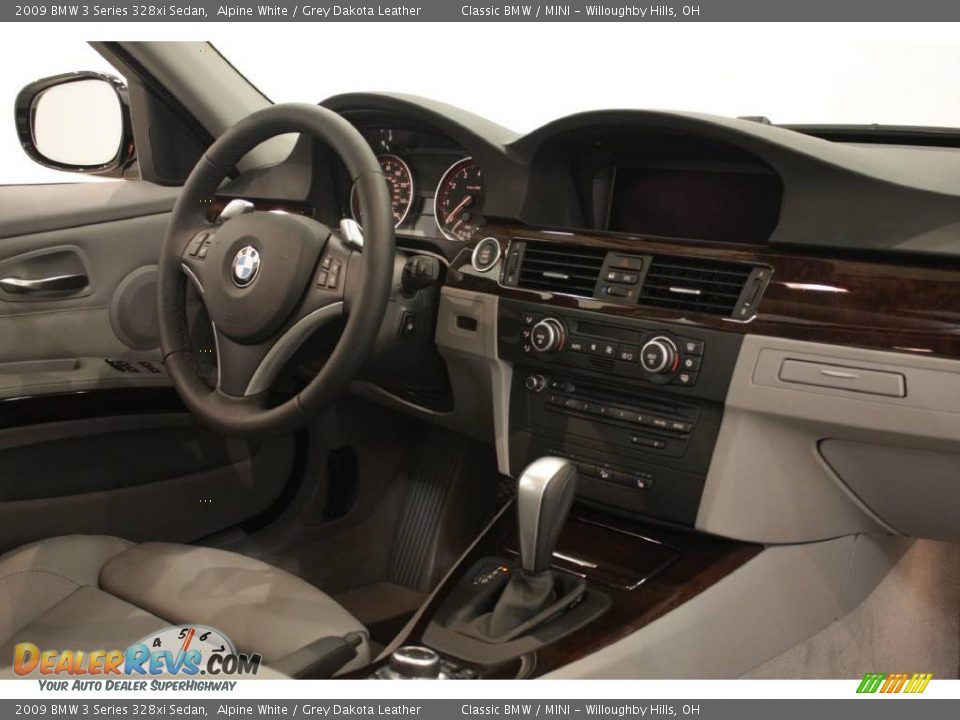 2009 BMW 3 Series 328xi Sedan Alpine White / Grey Dakota Leather Photo #20