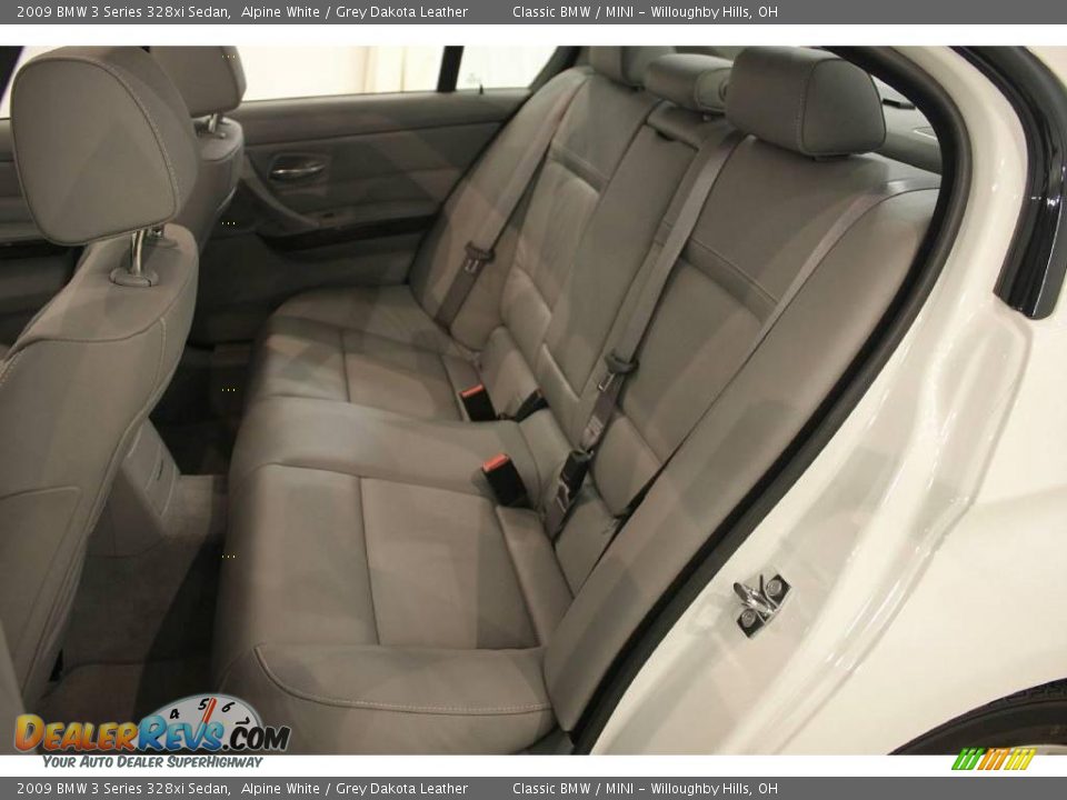 2009 BMW 3 Series 328xi Sedan Alpine White / Grey Dakota Leather Photo #23