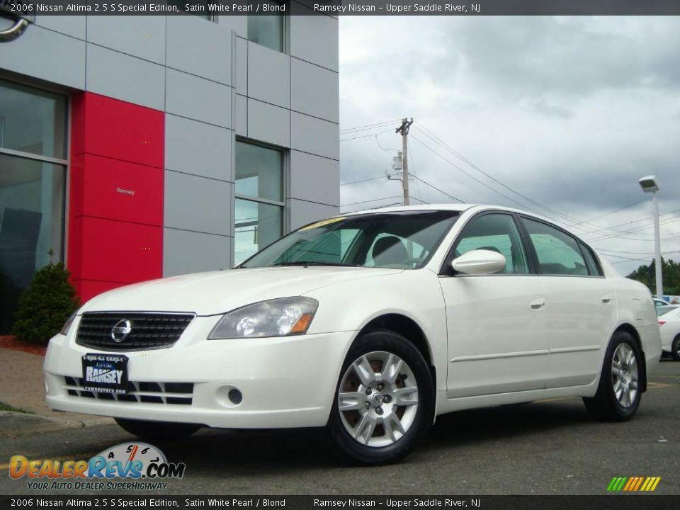 2006 Nissan Altima 2.5 S Special Edition Satin White Pearl / Blond Photo #4