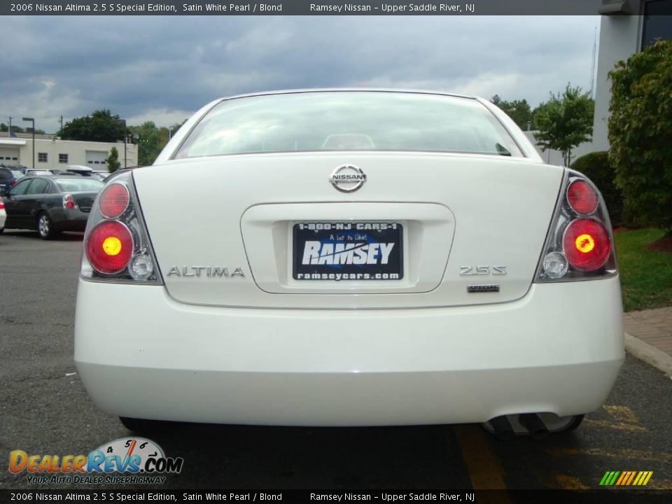 2006 Nissan Altima 2.5 S Special Edition Satin White Pearl / Blond Photo #10