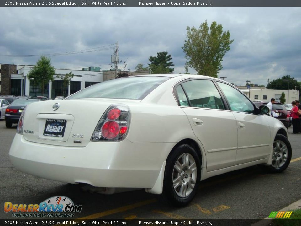 2006 Nissan Altima 2.5 S Special Edition Satin White Pearl / Blond Photo #12