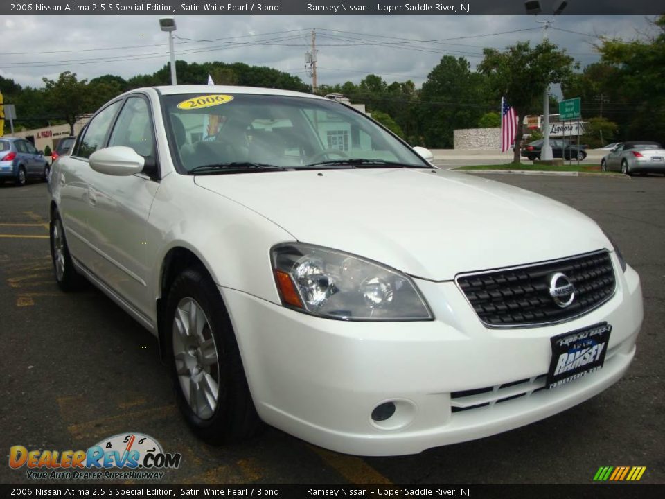 2006 Nissan Altima 2.5 S Special Edition Satin White Pearl / Blond Photo #16