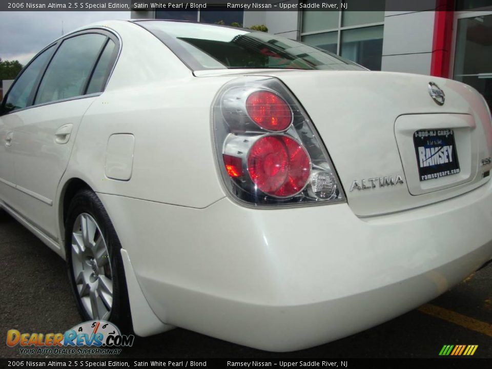 2006 Nissan Altima 2.5 S Special Edition Satin White Pearl / Blond Photo #20