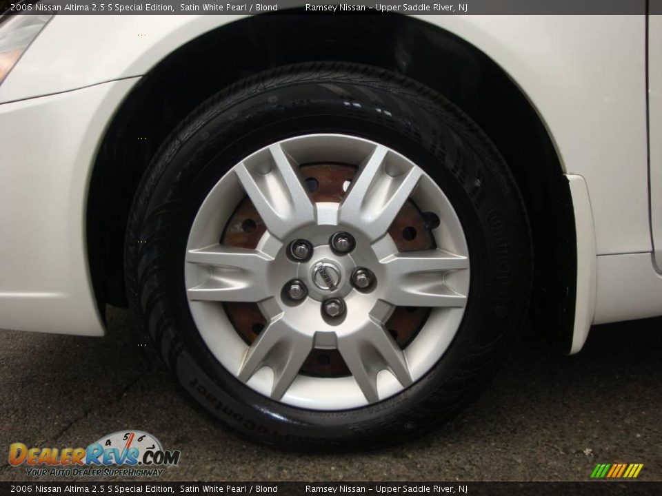2006 Nissan Altima 2.5 S Special Edition Satin White Pearl / Blond Photo #25