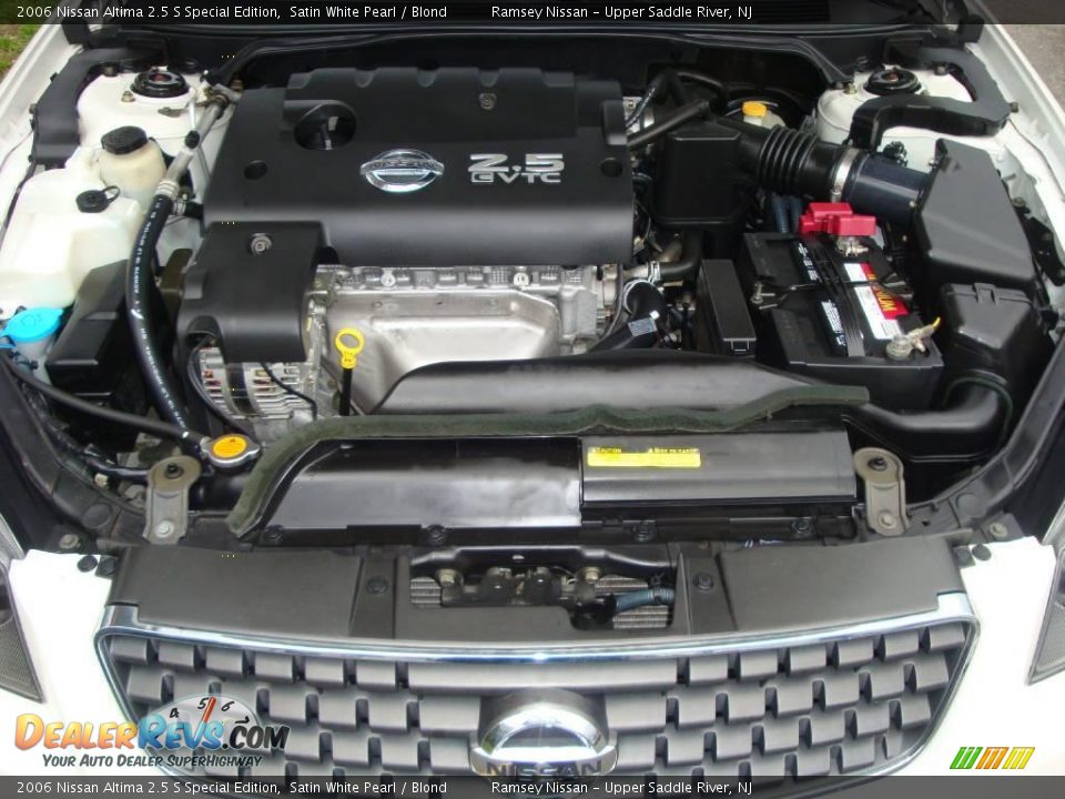 2006 Nissan Altima 2.5 S Special Edition Satin White Pearl / Blond Photo #29