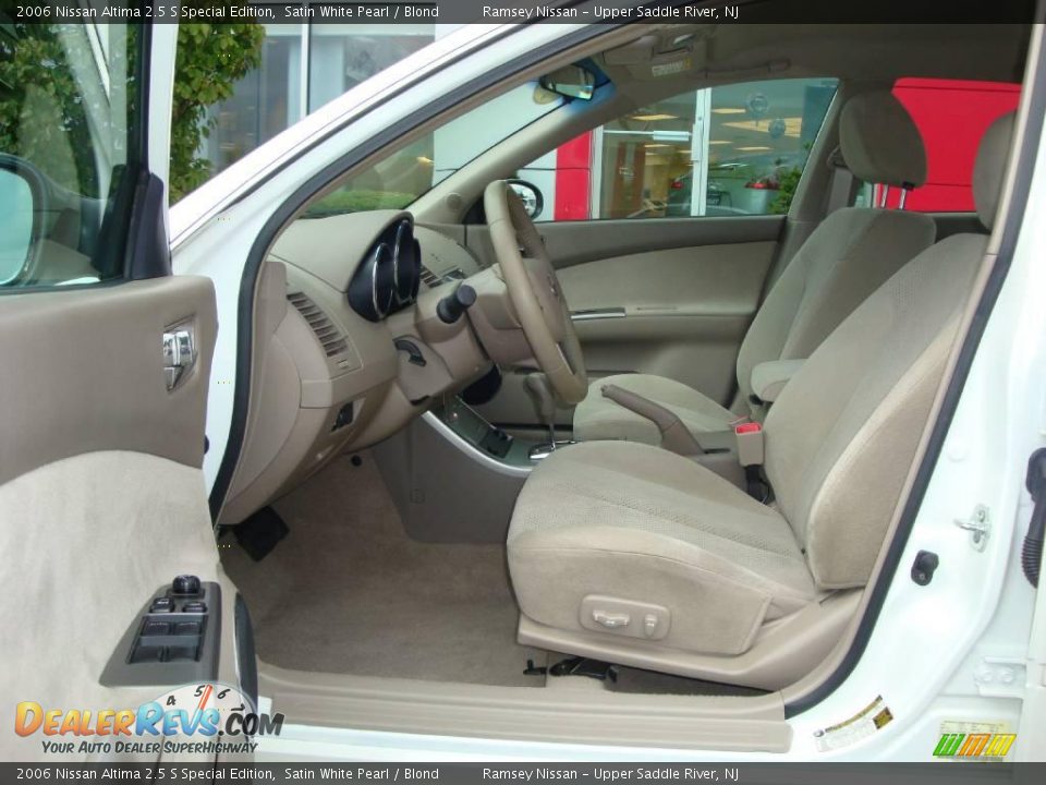 2006 Nissan Altima 2.5 S Special Edition Satin White Pearl / Blond Photo #32