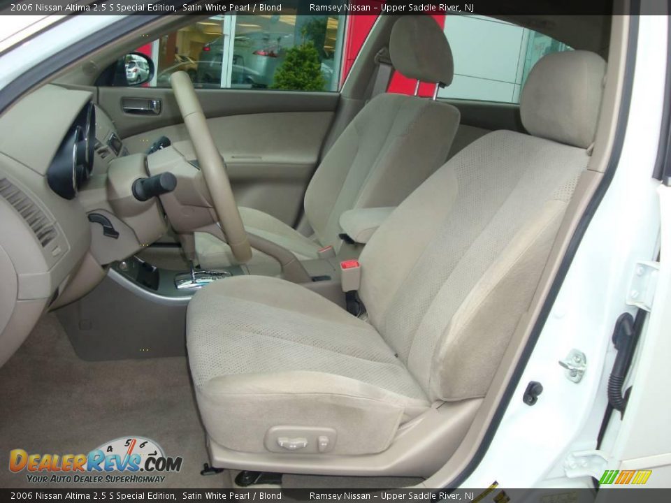 2006 Nissan Altima 2.5 S Special Edition Satin White Pearl / Blond Photo #33