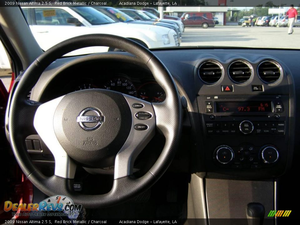 2009 Nissan Altima 2.5 S Red Brick Metallic / Charcoal Photo #11