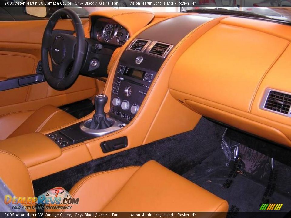 2006 Aston Martin V8 Vantage Coupe Onyx Black / Kestrel Tan Photo #2