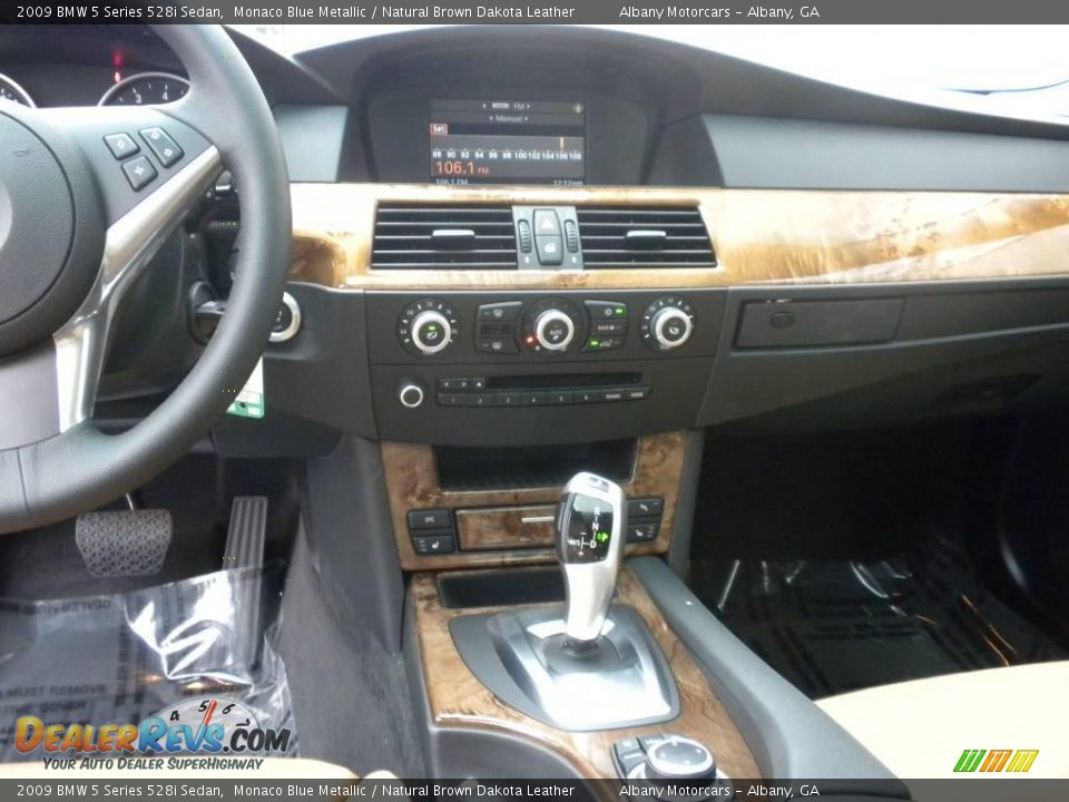 2009 BMW 5 Series 528i Sedan Monaco Blue Metallic / Natural Brown Dakota Leather Photo #13