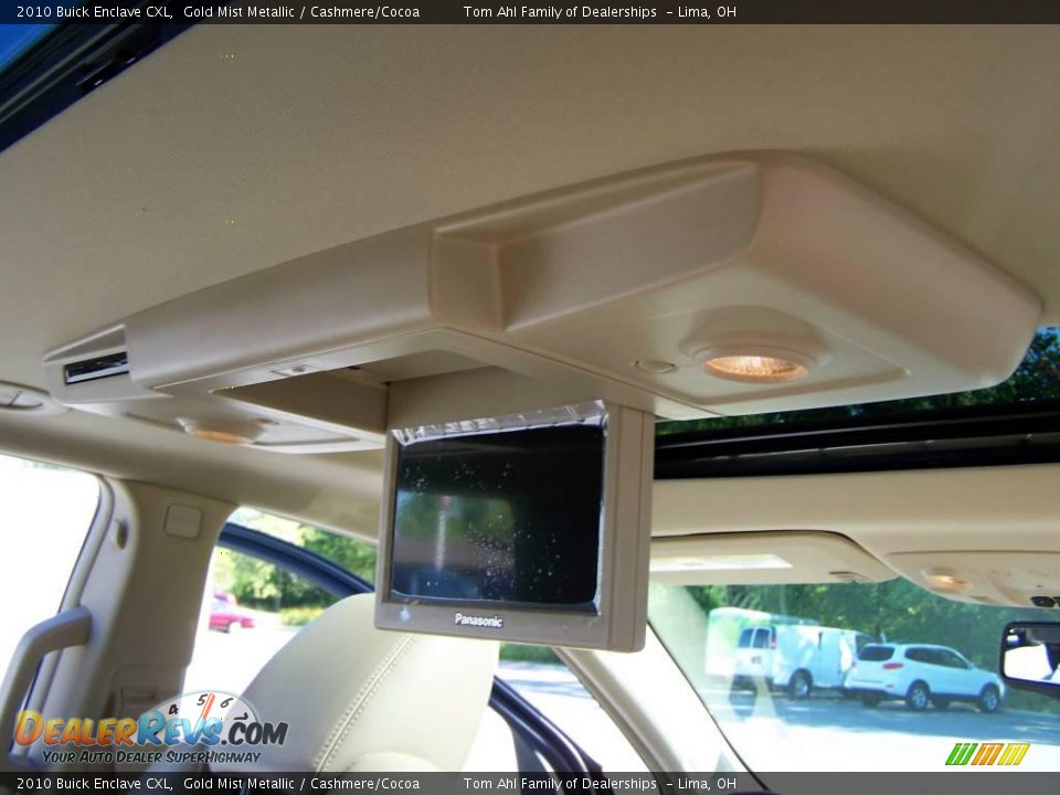 2010 Buick Enclave CXL Gold Mist Metallic / Cashmere/Cocoa Photo #17