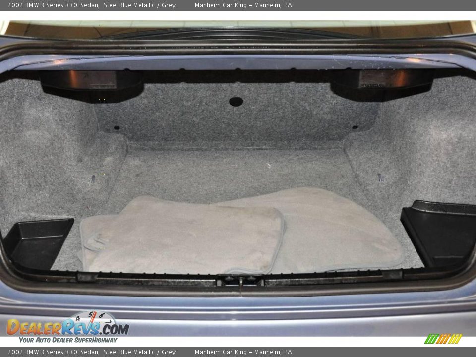 2002 BMW 3 Series 330i Sedan Steel Blue Metallic / Grey Photo #9