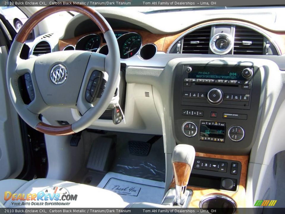 2010 Buick Enclave CXL Carbon Black Metallic / Titanium/Dark Titanium Photo #18