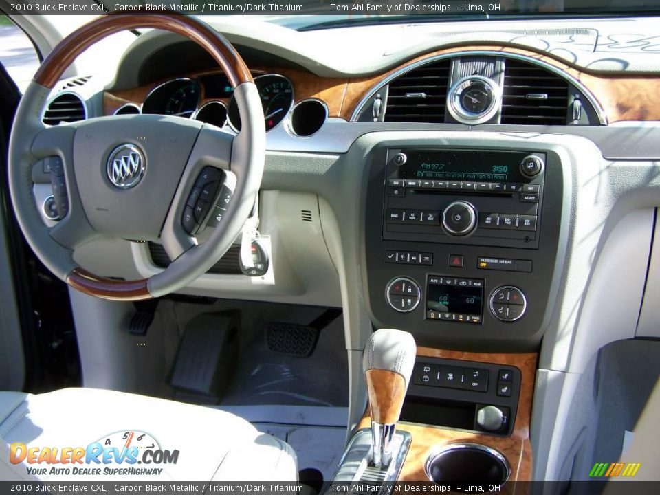 2010 Buick Enclave CXL Carbon Black Metallic / Titanium/Dark Titanium Photo #16