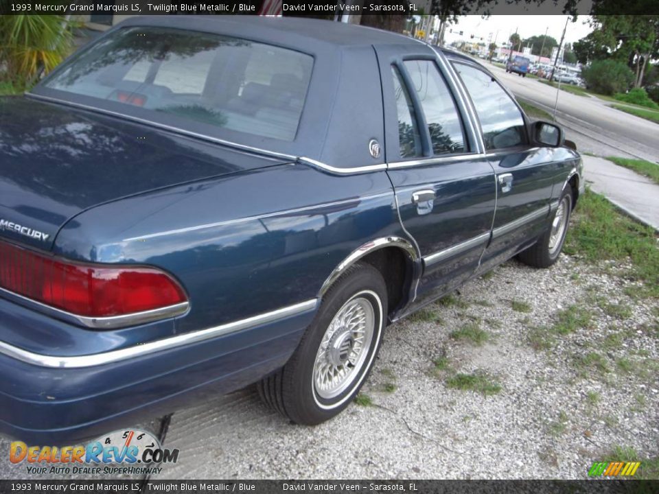 1993 Mercury Grand Marquis LS Twilight Blue Metallic / Blue Photo #6