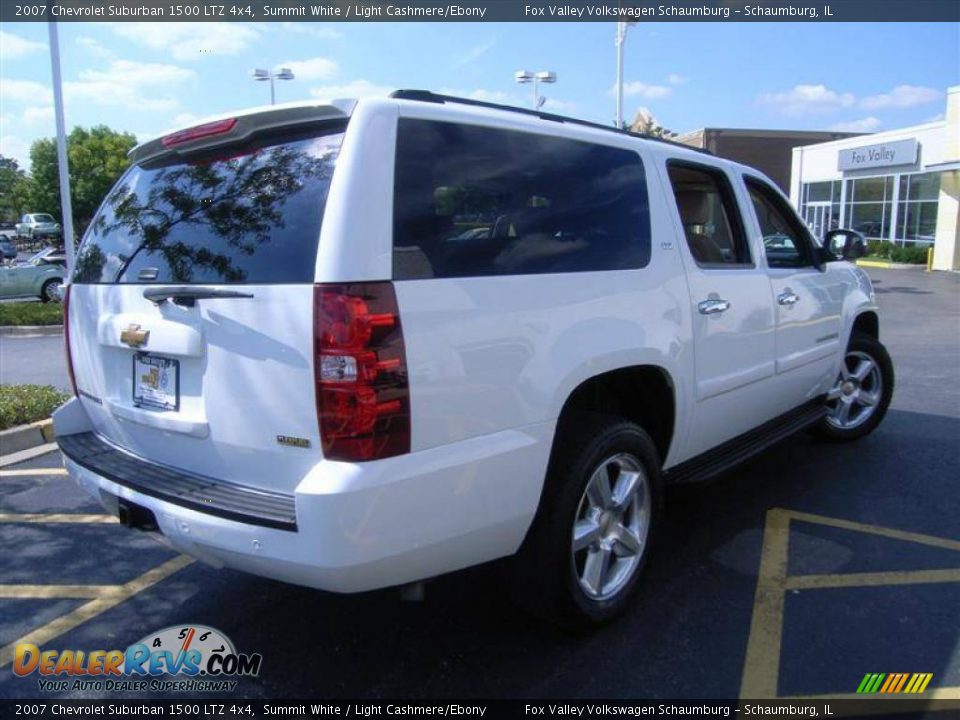 2007 Chevrolet Suburban 1500 LTZ 4x4 Summit White / Light Cashmere/Ebony Photo #5