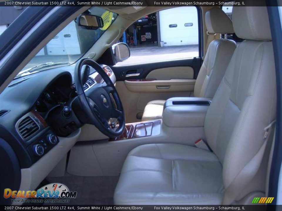 2007 Chevrolet Suburban 1500 LTZ 4x4 Summit White / Light Cashmere/Ebony Photo #10