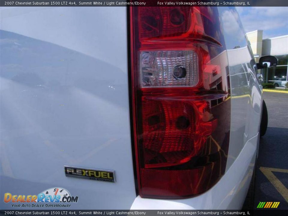 2007 Chevrolet Suburban 1500 LTZ 4x4 Summit White / Light Cashmere/Ebony Photo #23