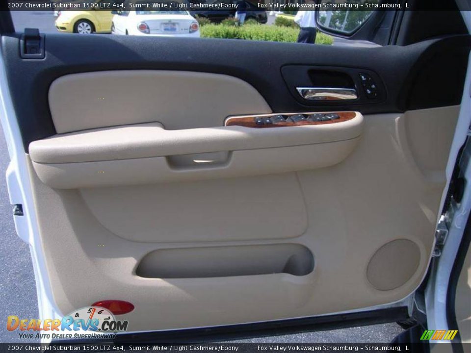2007 Chevrolet Suburban 1500 LTZ 4x4 Summit White / Light Cashmere/Ebony Photo #25