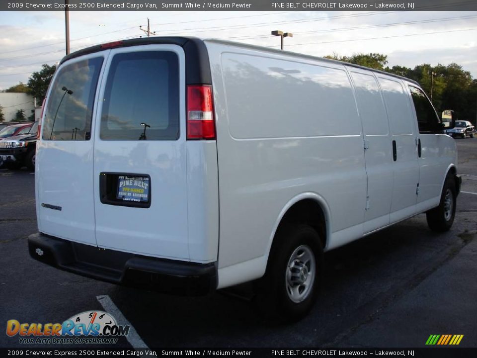 2009 Chevrolet Express 2500 Extended Cargo Van Summit White / Medium Pewter Photo #4