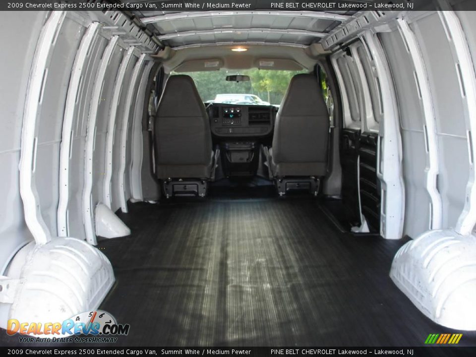 2009 Chevrolet Express 2500 Extended Cargo Van Summit White / Medium Pewter Photo #6