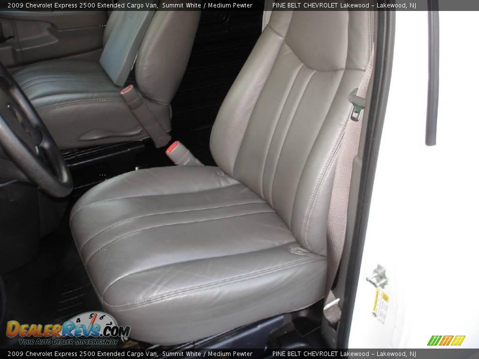 2009 Chevrolet Express 2500 Extended Cargo Van Summit White / Medium Pewter Photo #9