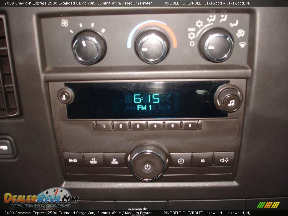2009 Chevrolet Express 2500 Extended Cargo Van Summit White / Medium Pewter Photo #13
